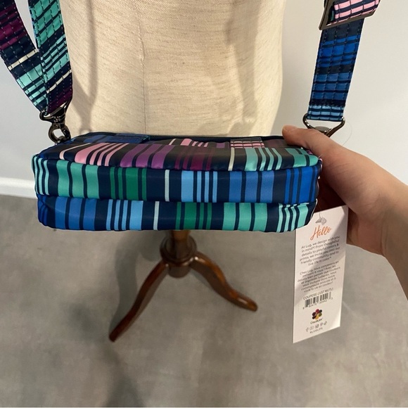 Lug Crossbody‎ SE Convertible Striped Multicolor Purse - Picture 4 of 8